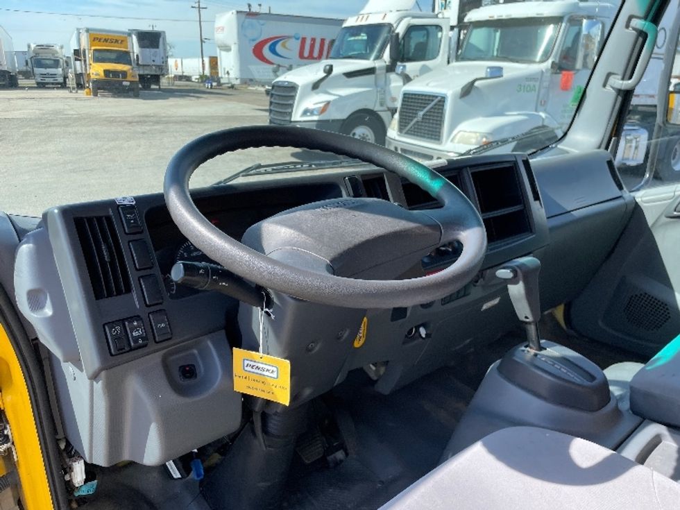 Light Duty Box Truck-Light and Medium Duty Trucks-Isuzu-2021-NPR EFI-Fresno-CA-84,948\n\t\tmiles-$ 44,500 - Image 17