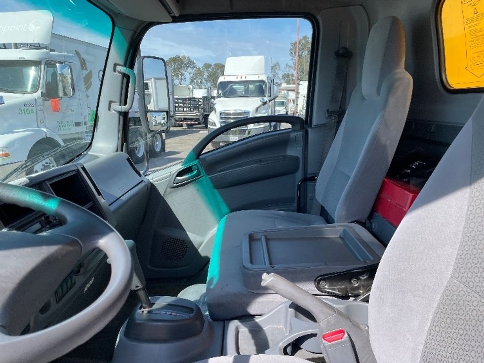 Light Duty Box Truck-Light and Medium Duty Trucks-Isuzu-2021-NPR EFI-Fresno-CA-84,948\n\t\tmiles-$ 44,500 - Image 19