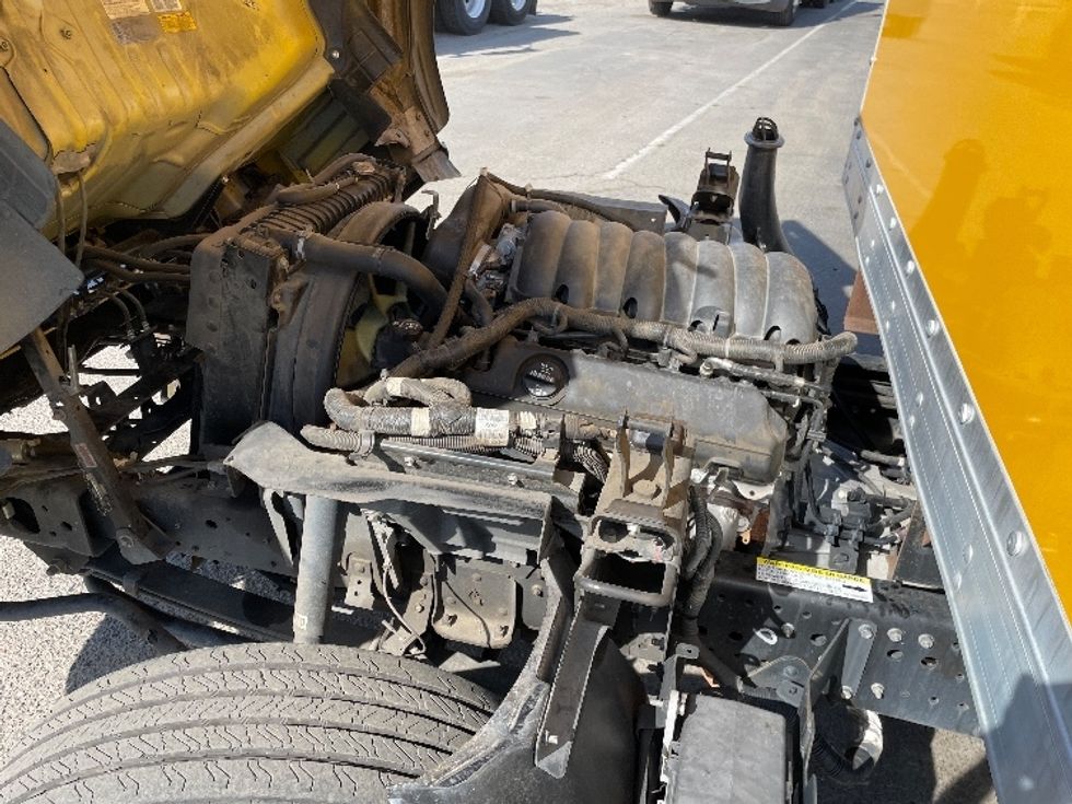 Light Duty Box Truck-Light and Medium Duty Trucks-Isuzu-2021-NPR EFI-Fresno-CA-84,948\n\t\tmiles-$ 44,500 - Image 24