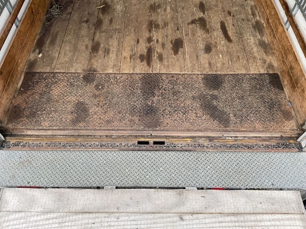 Light Duty Box Truck-Light and Medium Duty Trucks-Isuzu-2021-NPR EFI-Gahanna-OH-103,257\n\t\tmiles-$ 37,500 - Image 10