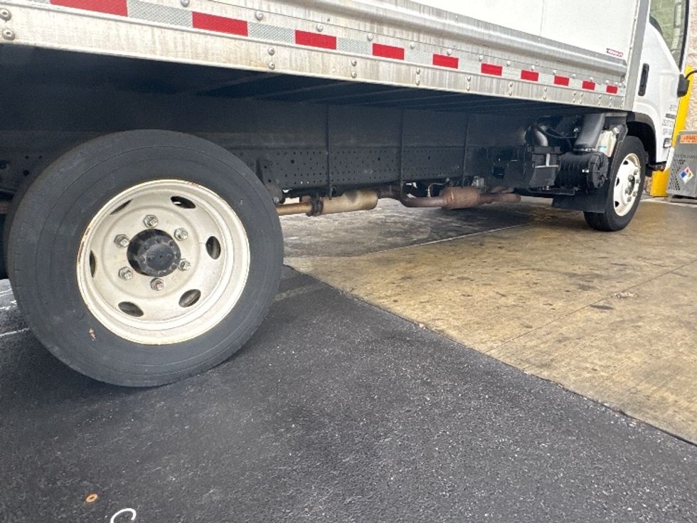 Light Duty Box Truck-Light and Medium Duty Trucks-Isuzu-2021-NPR EFI-Gainesville-FL-93,230\n\t\tmiles-$ 44,250 - Image 14