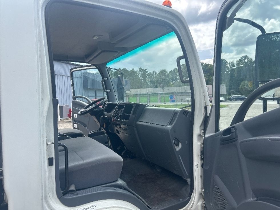 Light Duty Box Truck-Light and Medium Duty Trucks-Isuzu-2021-NPR EFI-Gainesville-FL-93,230\n\t\tmiles-$ 44,250 - Image 20