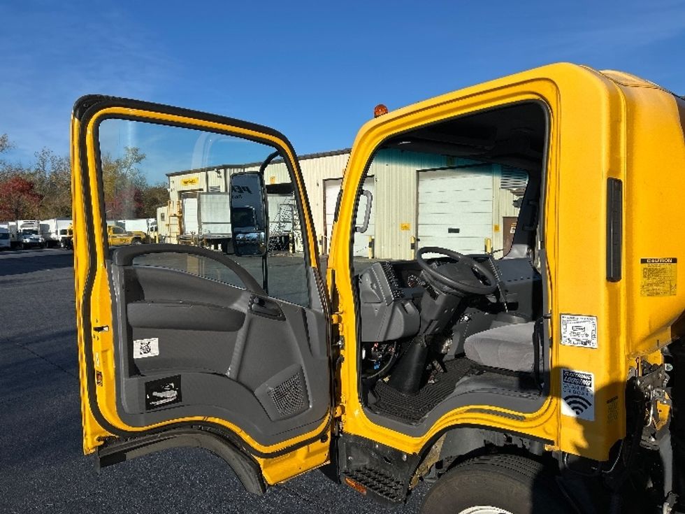 Light Duty Box Truck-Light and Medium Duty Trucks-Isuzu-2021-NPR EFI-Goshen-IN-110,278\n\t\tmiles-$ 32,500 - Image 16