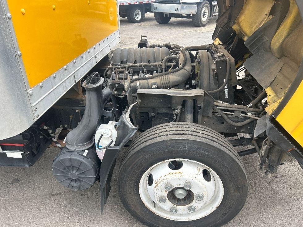 Light Duty Box Truck-Light and Medium Duty Trucks-Isuzu-2021-NPR EFI-Greeley-CO-87,545\n\t\tmiles-$ 43,250 - Image 22