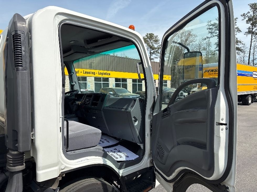 Light Duty Box Truck-Light and Medium Duty Trucks-Isuzu-2021-NPR EFI-Greensboro-NC-182,036\n\t\tmiles-$ 24,250 - Image 20