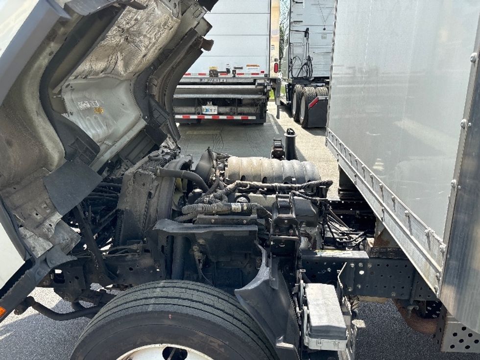 Light Duty Box Truck-Light and Medium Duty Trucks-Isuzu-2021-NPR EFI-Greensboro-NC-182,036\n\t\tmiles-$ 24,250 - Image 24