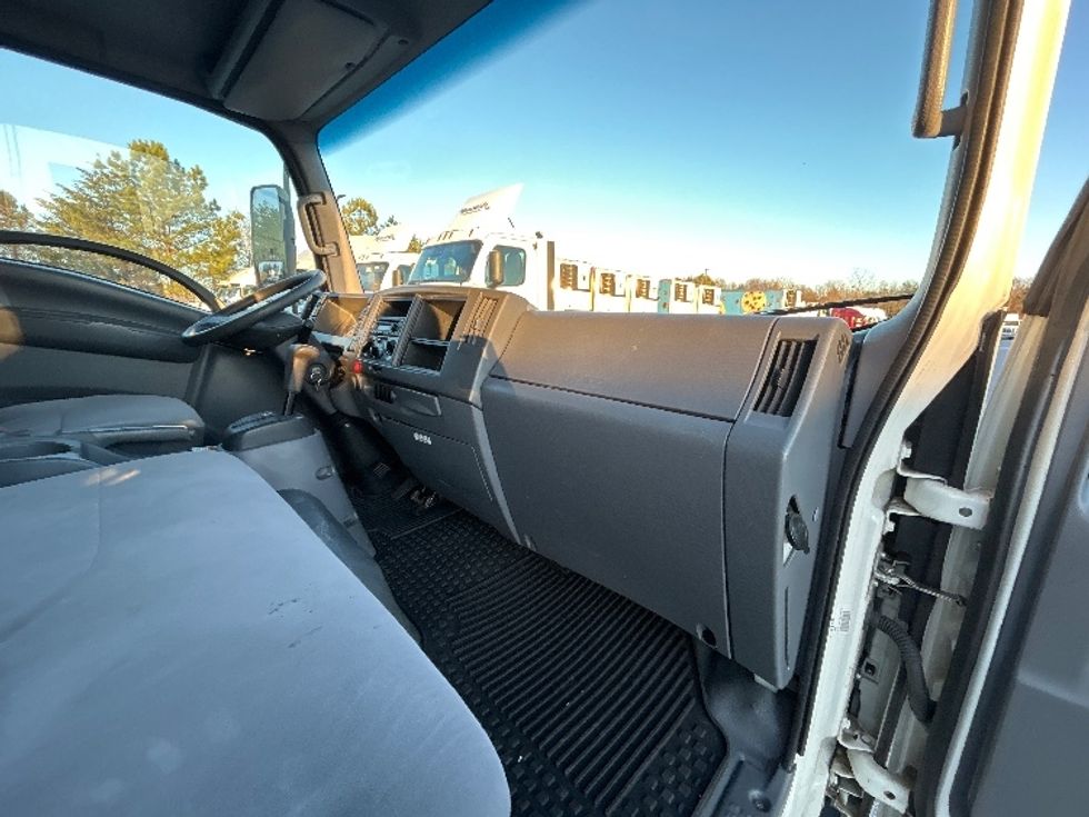 Light Duty Box Truck-Light and Medium Duty Trucks-Isuzu-2021-NPR EFI-Greenville-SC-113,357\n\t\tmiles-$ 39,000 - Image 21