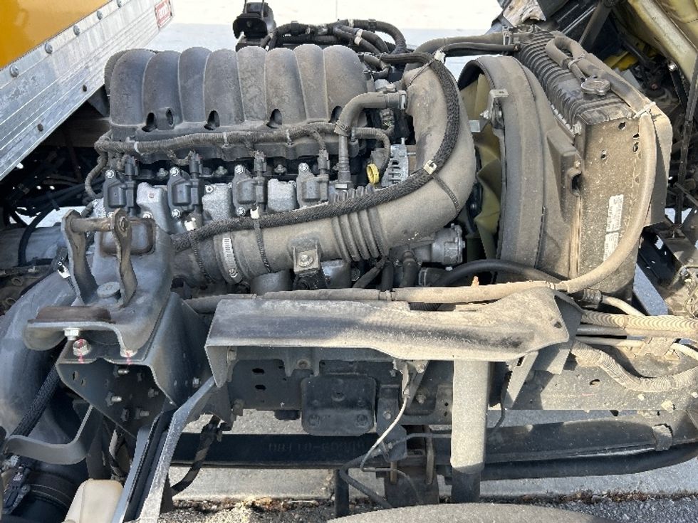 Light Duty Box Truck-Light and Medium Duty Trucks-Isuzu-2021-NPR EFI-Harahan-LA-103,782\n\t\tmiles-$ 37,500 - Image 23