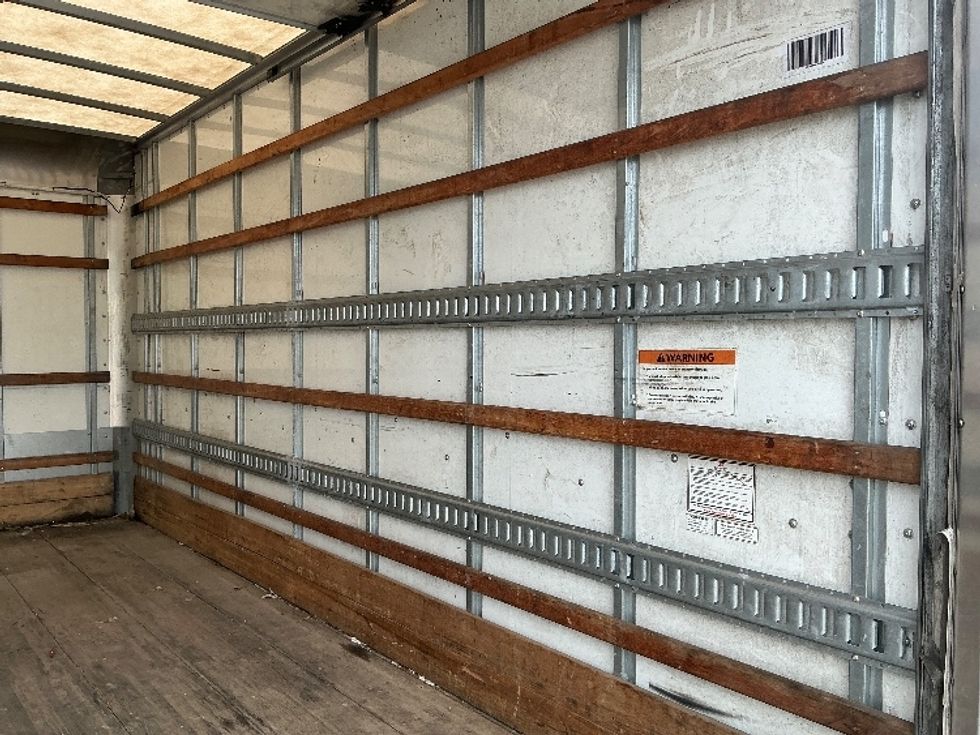 Light Duty Box Truck-Light and Medium Duty Trucks-Isuzu-2021-NPR EFI-Harahan-LA-107,056\n\t\tmiles-$ 38,750 - Image 12