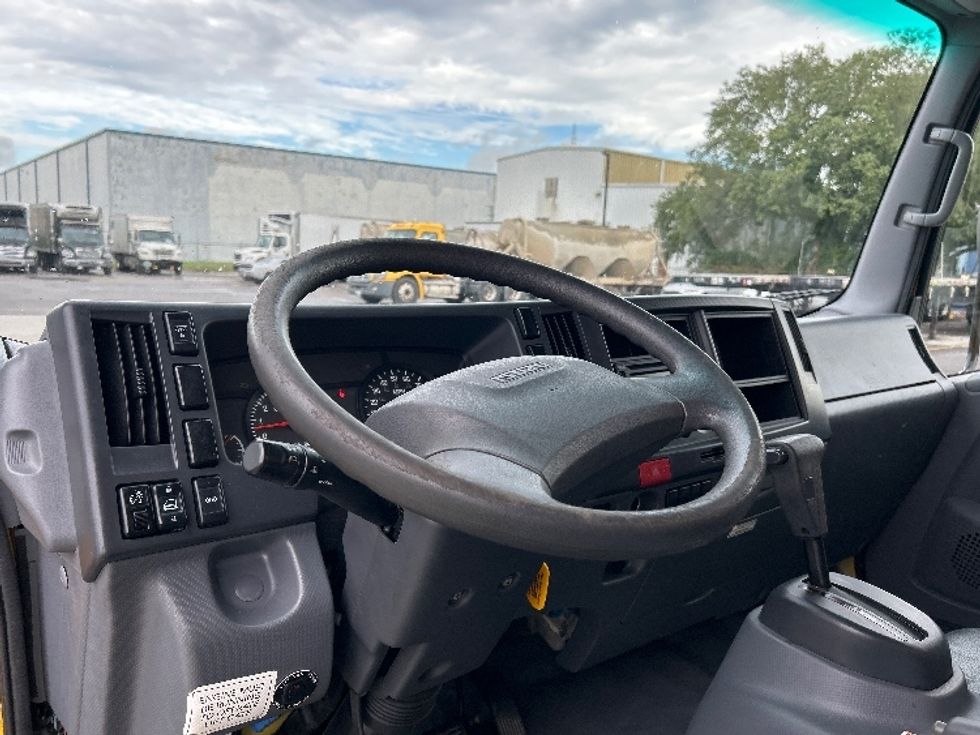 Light Duty Box Truck-Light and Medium Duty Trucks-Isuzu-2021-NPR EFI-Harahan-LA-119,464\n\t\tmiles-$ 35,750 - Image 17