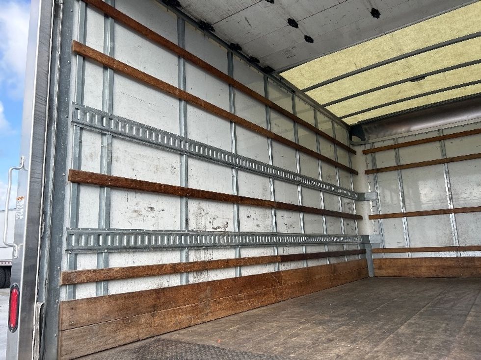 Light Duty Box Truck-Light and Medium Duty Trucks-Isuzu-2021-NPR EFI-Harahan-LA-86,066\n\t\tmiles-$ 39,750 - Image 11