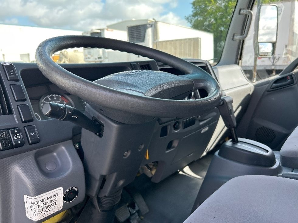 Light Duty Box Truck-Light and Medium Duty Trucks-Isuzu-2021-NPR EFI-Harahan-LA-86,066\n\t\tmiles-$ 39,750 - Image 17