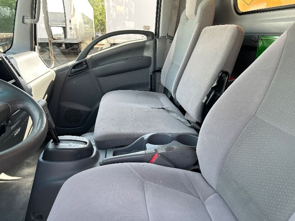 Light Duty Box Truck-Light and Medium Duty Trucks-Isuzu-2021-NPR EFI-Harahan-LA-86,066\n\t\tmiles-$ 39,750 - Image 19