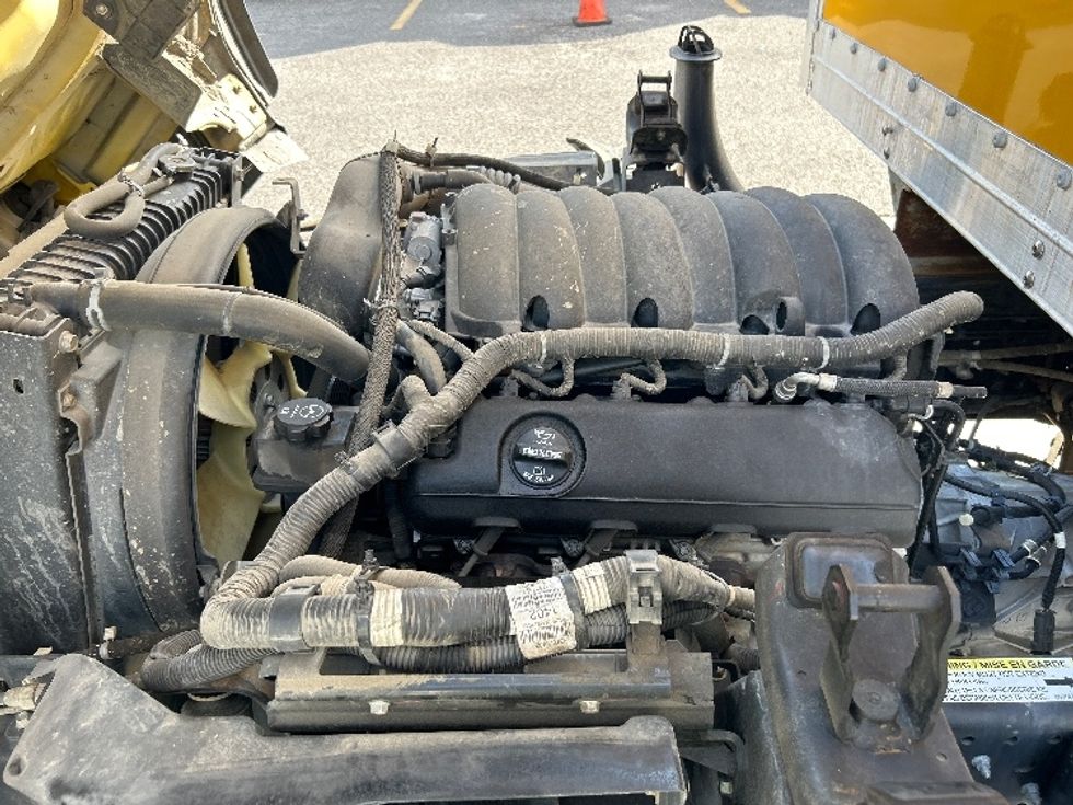 Light Duty Box Truck-Light and Medium Duty Trucks-Isuzu-2021-NPR EFI-Harahan-LA-86,066\n\t\tmiles-$ 39,750 - Image 24