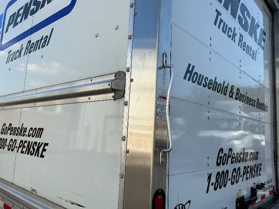 Light Duty Box Truck-Light and Medium Duty Trucks-Isuzu-2021-NPR EFI-Harrisburg-PA-101,802\n\t\tmiles-$ 41,500 - Image 28