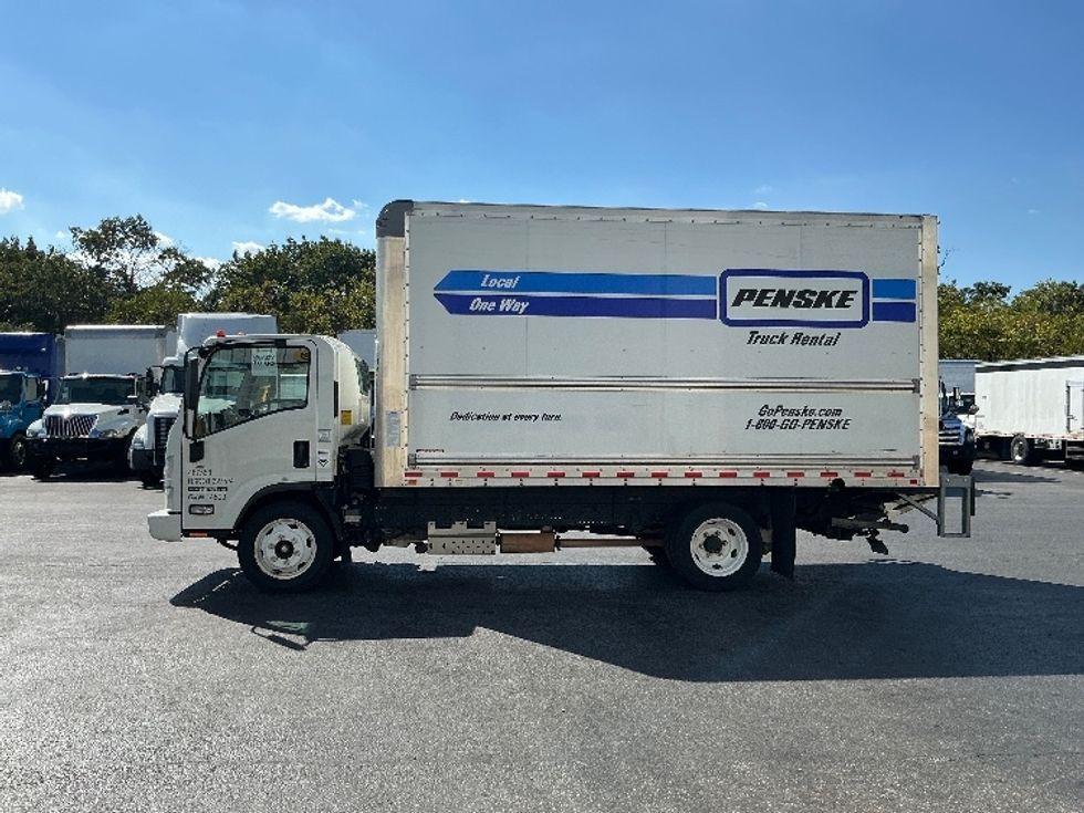 2021 Isuzu NPR photo 4