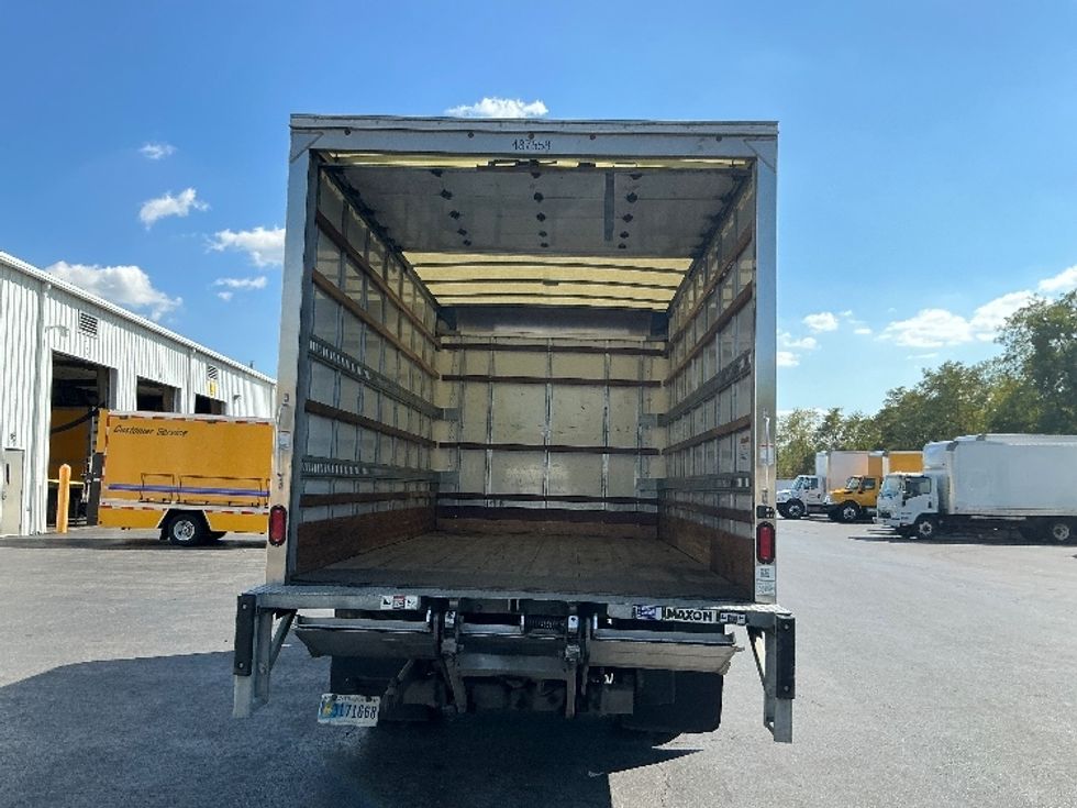2021 Isuzu NPR photo 7