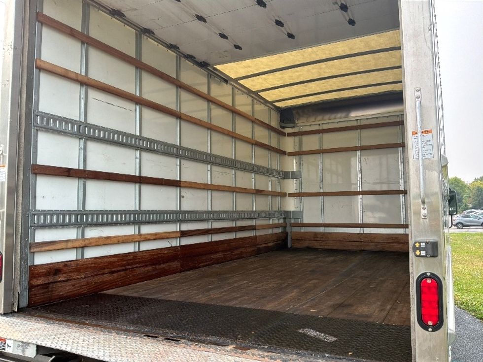 Light Duty Box Truck-Light and Medium Duty Trucks-Isuzu-2021-NPR EFI-Harrisburg-PA-50,834\n\t\tmiles-$ 45,750 - Image 11