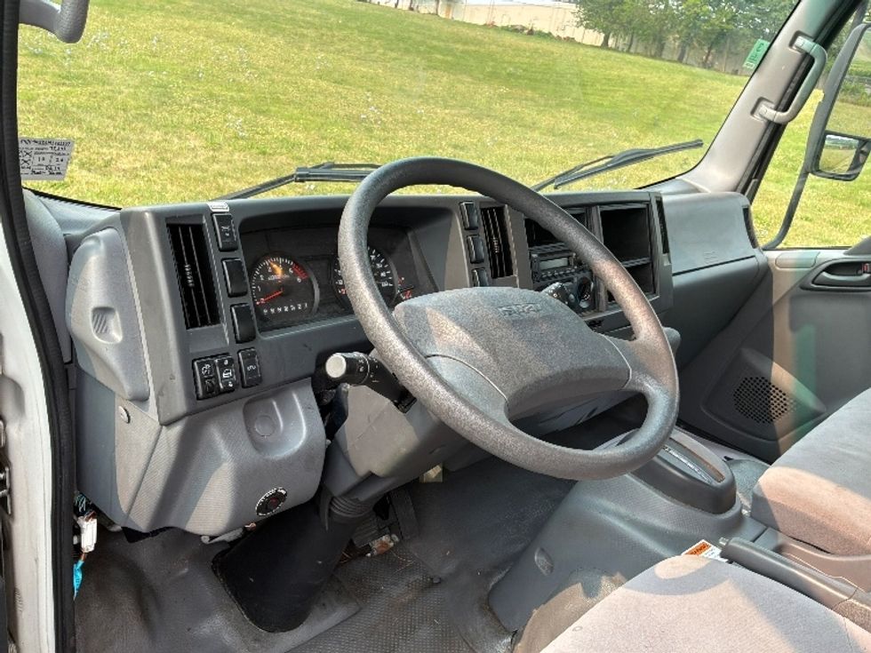 Light Duty Box Truck-Light and Medium Duty Trucks-Isuzu-2021-NPR EFI-Harrisburg-PA-50,834\n\t\tmiles-$ 45,750 - Image 17