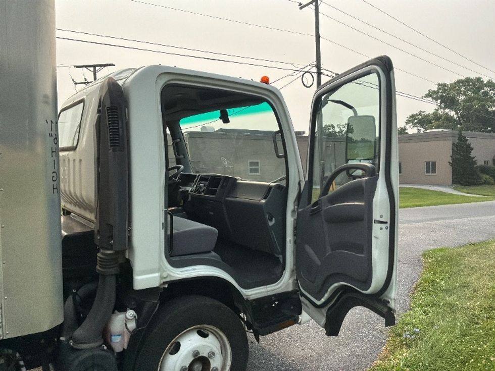 Light Duty Box Truck-Light and Medium Duty Trucks-Isuzu-2021-NPR EFI-Harrisburg-PA-50,834\n\t\tmiles-$ 45,750 - Image 20