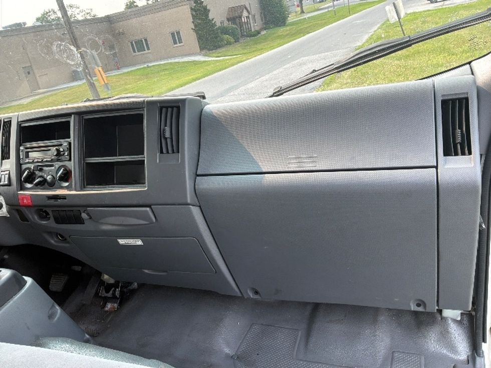 Light Duty Box Truck-Light and Medium Duty Trucks-Isuzu-2021-NPR EFI-Harrisburg-PA-50,834\n\t\tmiles-$ 45,750 - Image 21