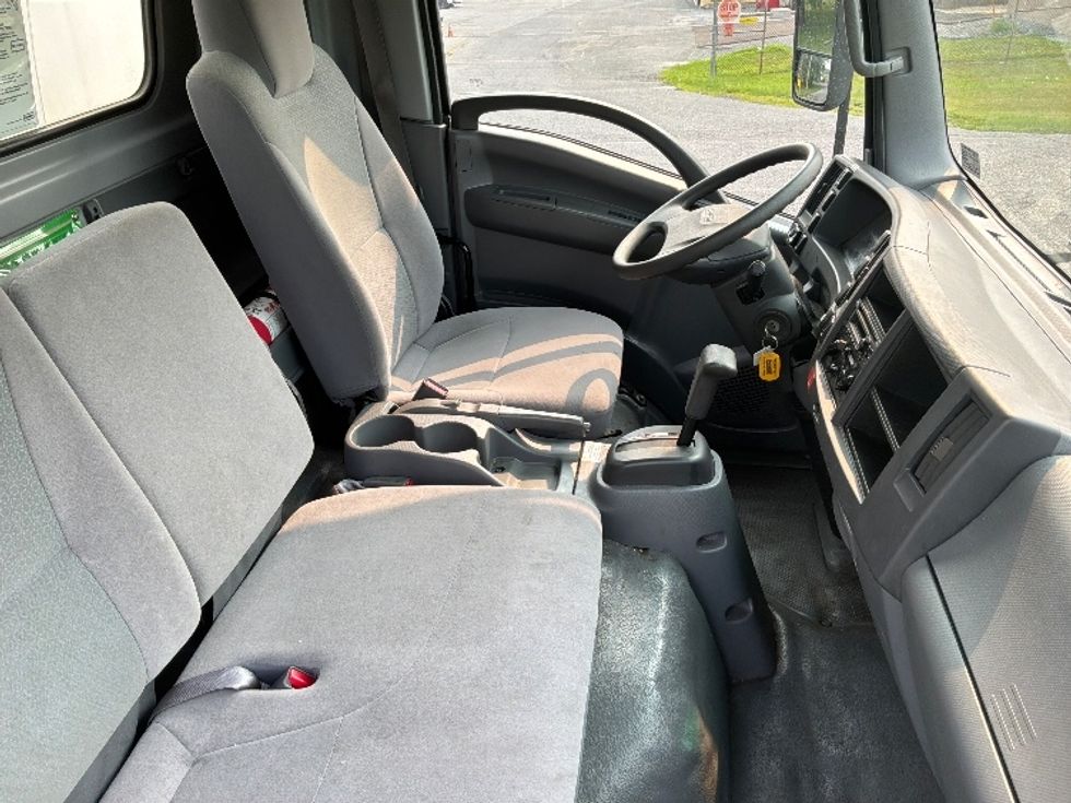 Light Duty Box Truck-Light and Medium Duty Trucks-Isuzu-2021-NPR EFI-Harrisburg-PA-50,834\n\t\tmiles-$ 45,750 - Image 22