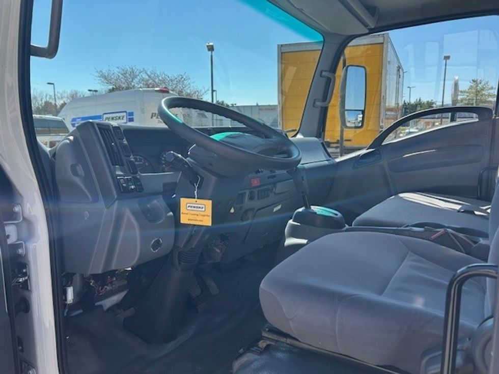 Light Duty Box Truck-Light and Medium Duty Trucks-Isuzu-2021-NPR EFI-Harrisburg-PA-85,296\n\t\tmiles-$ 40,250 - Image 14
