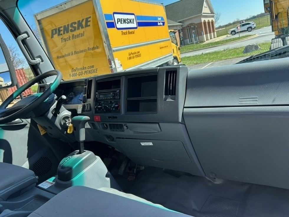 Light Duty Box Truck-Light and Medium Duty Trucks-Isuzu-2021-NPR EFI-Harrisburg-PA-85,296\n\t\tmiles-$ 40,250 - Image 16