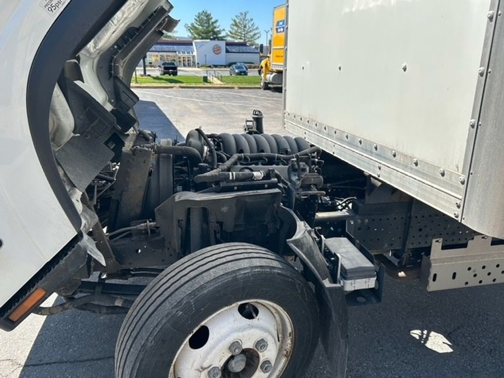 Light Duty Box Truck-Light and Medium Duty Trucks-Isuzu-2021-NPR EFI-Harrisburg-PA-85,296\n\t\tmiles-$ 40,250 - Image 19