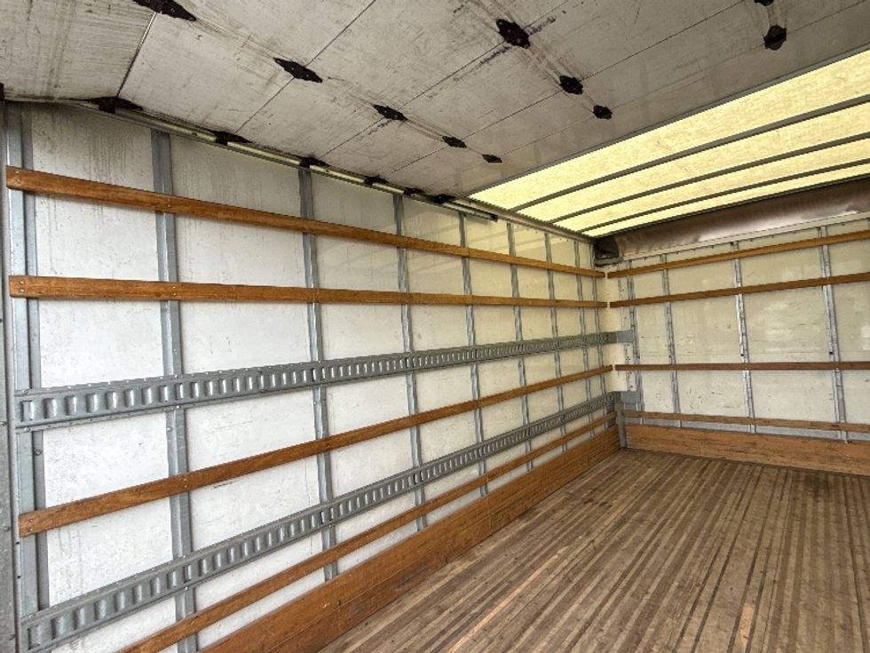 Light Duty Box Truck-Light and Medium Duty Trucks-Isuzu-2021-NPR EFI-Hazleton-PA-79,965\n\t\tmiles-$ 43,000 - Image 11