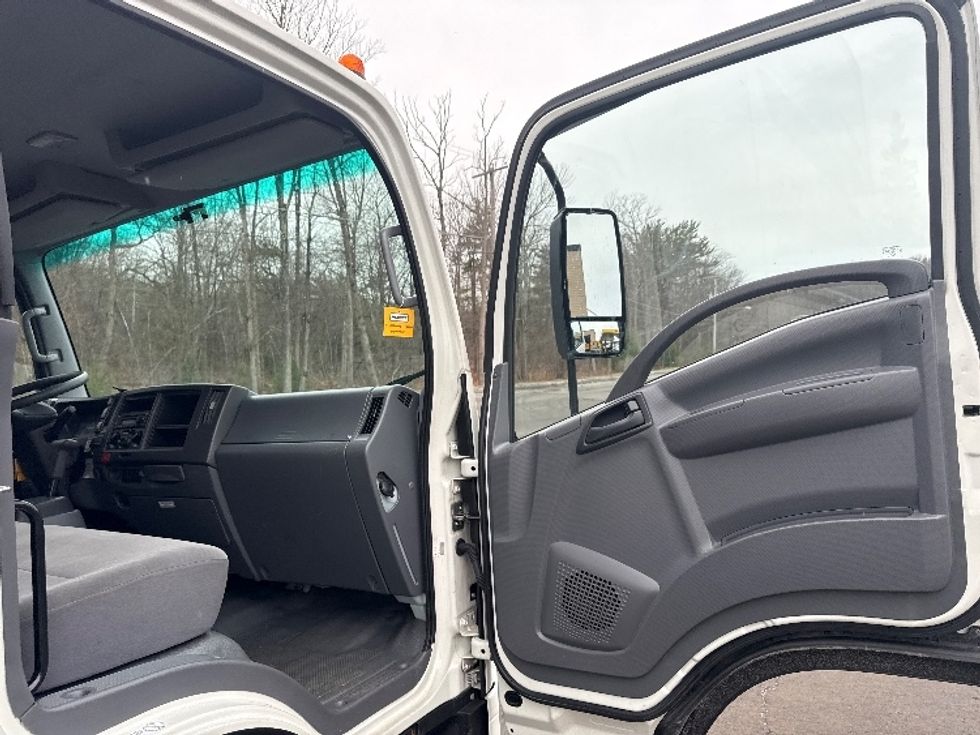 Light Duty Box Truck-Light and Medium Duty Trucks-Isuzu-2021-NPR EFI-Hazleton-PA-79,965\n\t\tmiles-$ 43,000 - Image 18