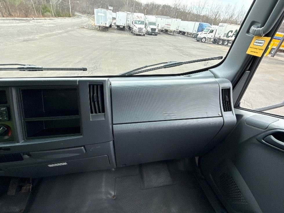 Light Duty Box Truck-Light and Medium Duty Trucks-Isuzu-2021-NPR EFI-Hazleton-PA-79,965\n\t\tmiles-$ 43,000 - Image 19