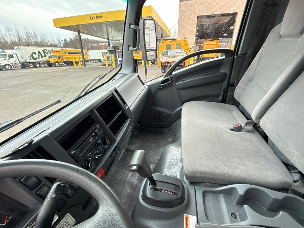 Light Duty Box Truck-Light and Medium Duty Trucks-Isuzu-2021-NPR EFI-Hazleton-PA-79,965\n\t\tmiles-$ 43,000 - Image 21