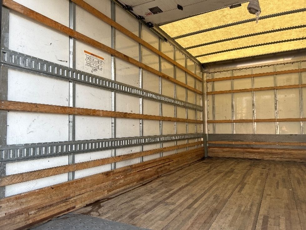 Light Duty Box Truck-Light and Medium Duty Trucks-Isuzu-2021-NPR EFI-Homewood-AL-112,466\n\t\tmiles-$ 36,500 - Image 11