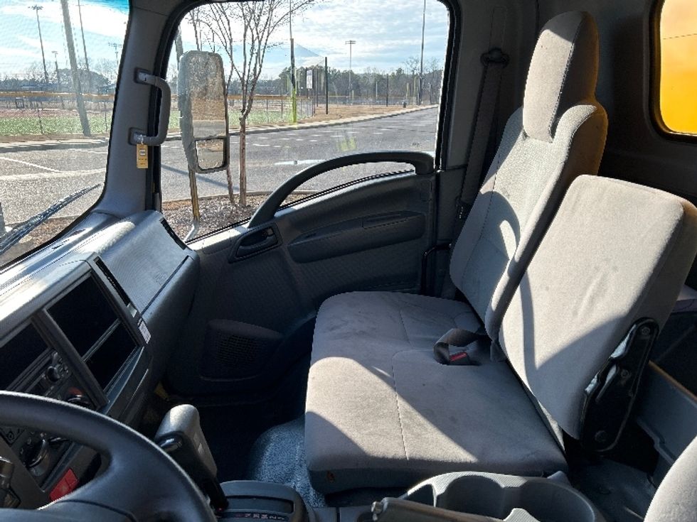 Light Duty Box Truck-Light and Medium Duty Trucks-Isuzu-2021-NPR EFI-Homewood-AL-112,466\n\t\tmiles-$ 36,500 - Image 19