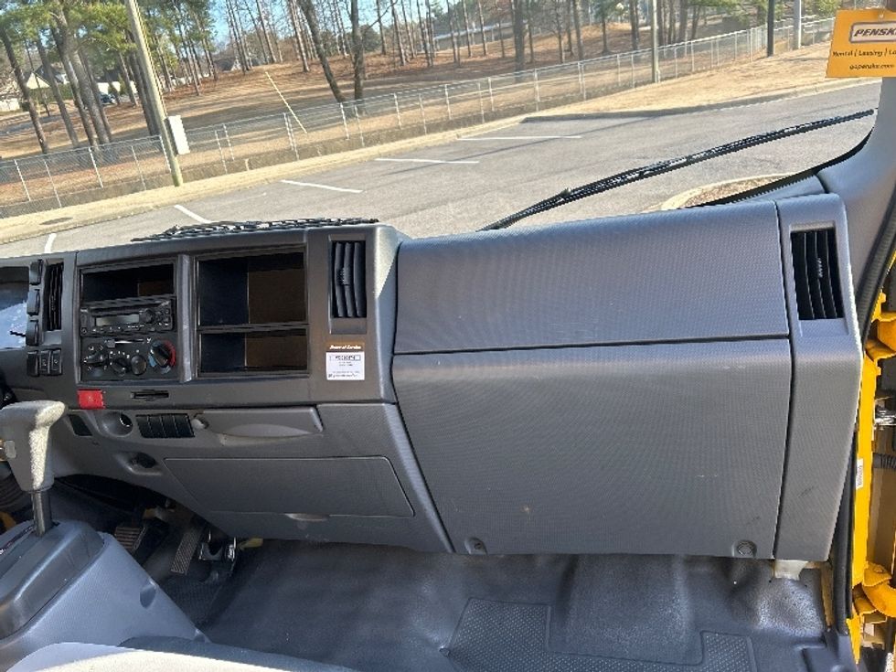 Light Duty Box Truck-Light and Medium Duty Trucks-Isuzu-2021-NPR EFI-Homewood-AL-112,466\n\t\tmiles-$ 36,500 - Image 21