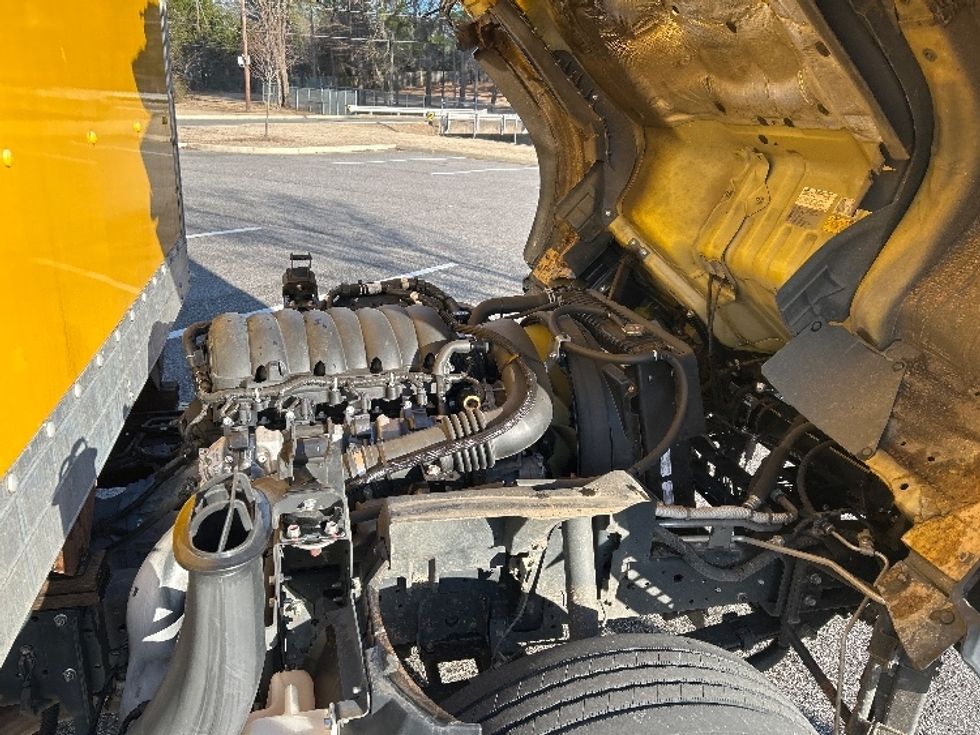 Light Duty Box Truck-Light and Medium Duty Trucks-Isuzu-2021-NPR EFI-Homewood-AL-112,466\n\t\tmiles-$ 36,500 - Image 23