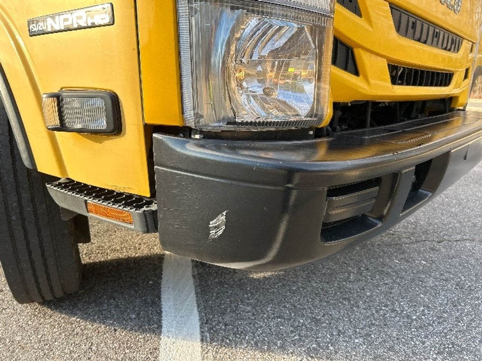 Light Duty Box Truck-Light and Medium Duty Trucks-Isuzu-2021-NPR EFI-Homewood-AL-112,466\n\t\tmiles-$ 36,500 - Image 25
