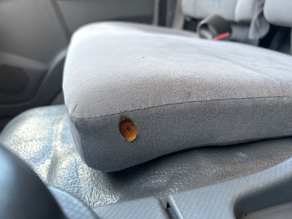 Light Duty Box Truck-Light and Medium Duty Trucks-Isuzu-2021-NPR EFI-Homewood-AL-112,466\n\t\tmiles-$ 36,500 - Image 27