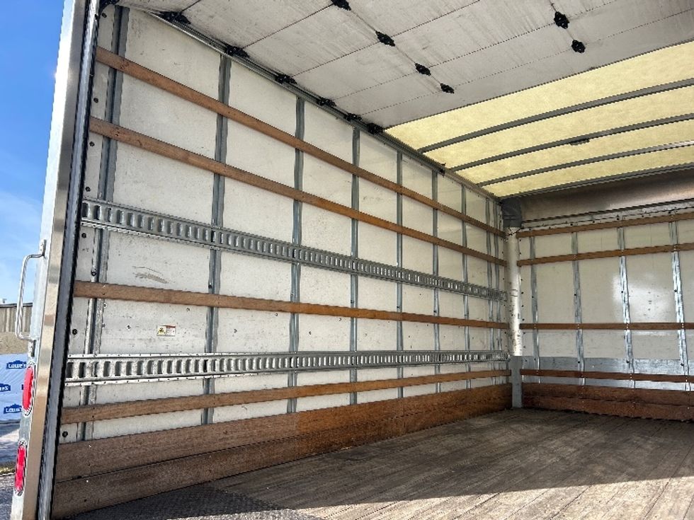 Light Duty Box Truck-Light and Medium Duty Trucks-Isuzu-2021-NPR EFI-Homewood-AL-143,947\n\t\tmiles-$ 32,000 - Image 11