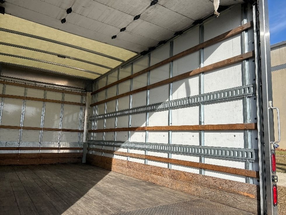 Light Duty Box Truck-Light and Medium Duty Trucks-Isuzu-2021-NPR EFI-Homewood-AL-143,947\n\t\tmiles-$ 32,000 - Image 12