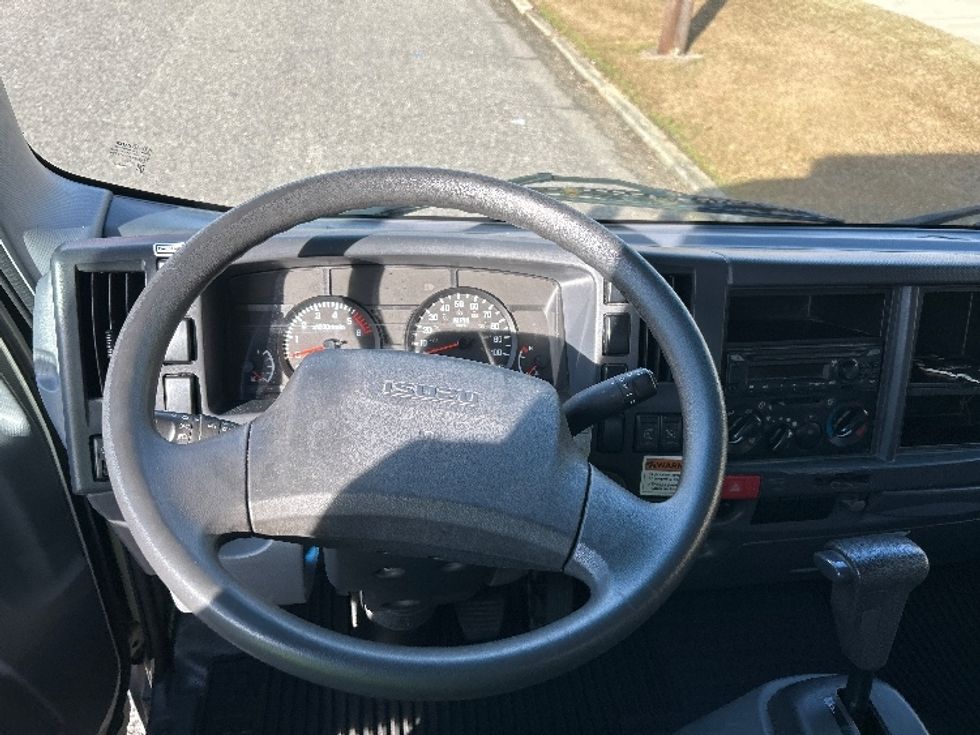 Light Duty Box Truck-Light and Medium Duty Trucks-Isuzu-2021-NPR EFI-Homewood-AL-143,947\n\t\tmiles-$ 32,000 - Image 18