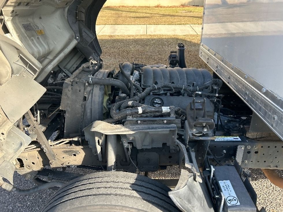 Light Duty Box Truck-Light and Medium Duty Trucks-Isuzu-2021-NPR EFI-Homewood-AL-143,947\n\t\tmiles-$ 32,000 - Image 24