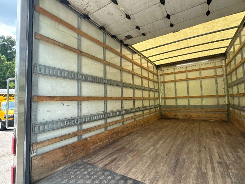 Light Duty Box Truck-Light and Medium Duty Trucks-Isuzu-2021-NPR EFI-Huntington-WV-107,370\n\t\tmiles-$ 37,000 - Image 11