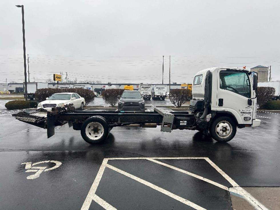 Light Duty Box Truck-Light and Medium Duty Trucks-Isuzu-2021-NPR EFI-Indianapolis-IN-77,411\n\t\tmiles-$ 39,250 - Image 11