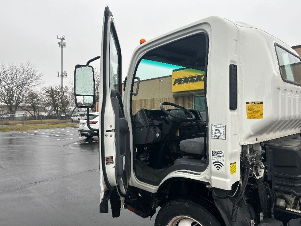 Light Duty Box Truck-Light and Medium Duty Trucks-Isuzu-2021-NPR EFI-Indianapolis-IN-77,411\n\t\tmiles-$ 39,250 - Image 12