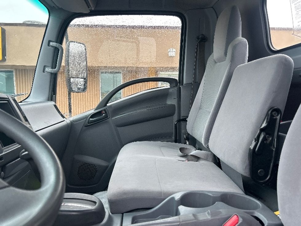 Light Duty Box Truck-Light and Medium Duty Trucks-Isuzu-2021-NPR EFI-Indianapolis-IN-77,411\n\t\tmiles-$ 39,250 - Image 15