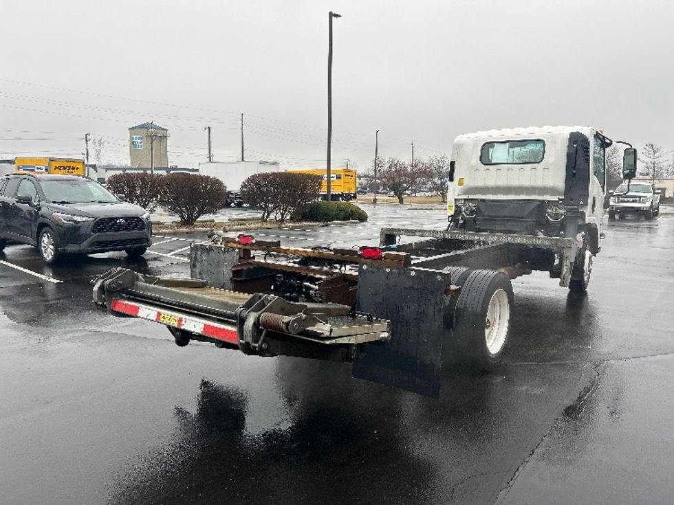 Light Duty Box Truck-Light and Medium Duty Trucks-Isuzu-2021-NPR EFI-Indianapolis-IN-77,411\n\t\tmiles-$ 39,250 - Image 9