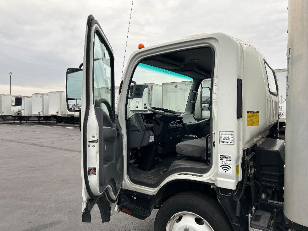 Light Duty Box Truck-Light and Medium Duty Trucks-Isuzu-2021-NPR EFI-Indianapolis-IN-78,920\n\t\tmiles-$ 38,750 - Image 15