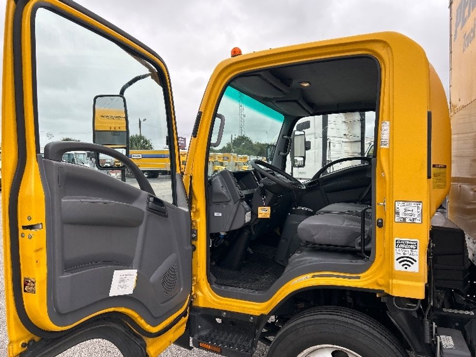 Light Duty Box Truck-Light and Medium Duty Trucks-Isuzu-2021-NPR EFI-Jacksonville-FL-111,148\n\t\tmiles-$ 35,750 - Image 16